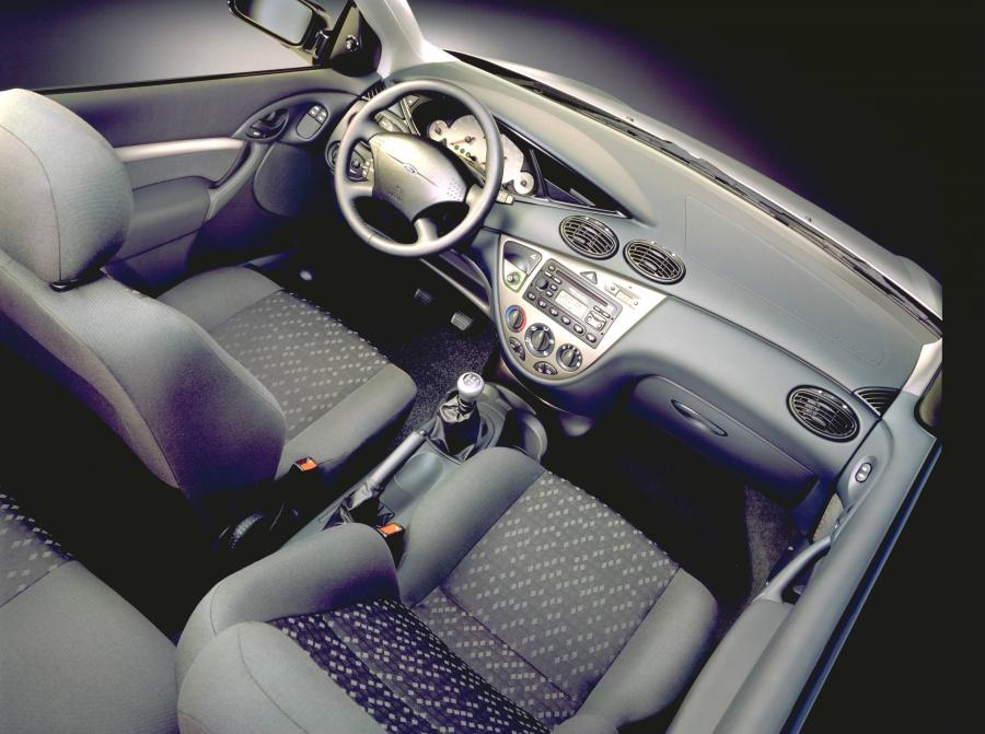  Ford Focus 1999 года  (фото 106 из 130)